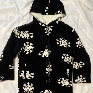 Denali cozy black and cream reversible women’s coat size S.